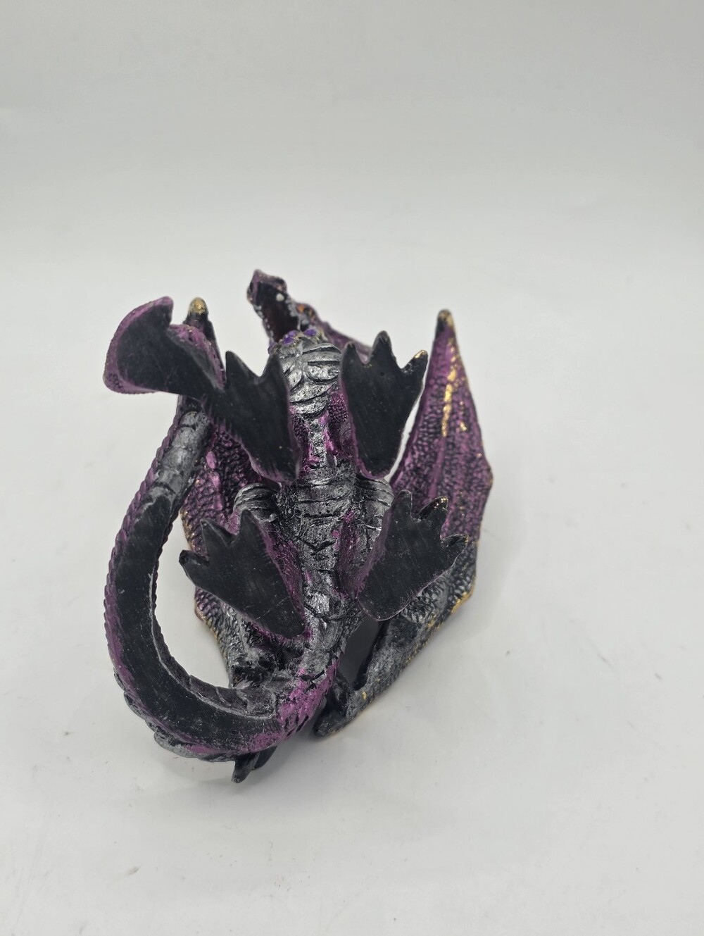Purple Resin Dragon With Rhinestones - Picture 5 of 7